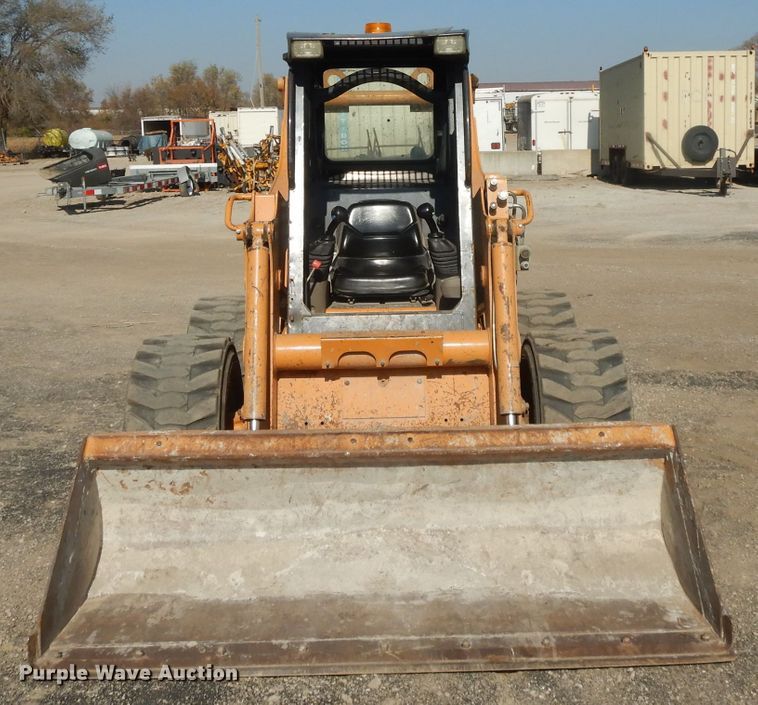 image for item DH3489 Case 465 Series 3  skid steer loader