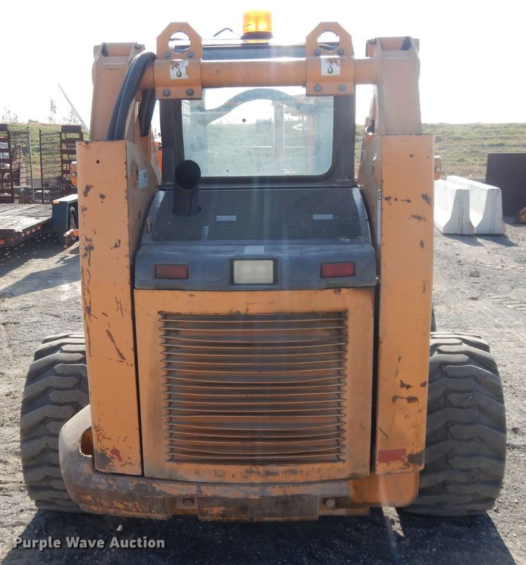 image for item DH3489 Case 465 Series 3  skid steer loader