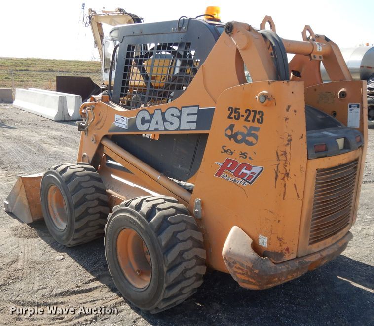 image for item DH3489 Case 465 Series 3  skid steer loader