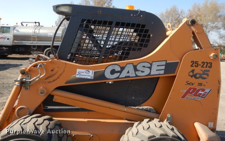 image for item DH3489 Case 465 Series 3  skid steer loader