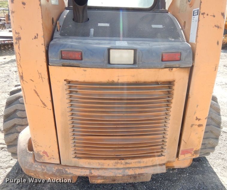 image for item DH3489 Case 465 Series 3  skid steer loader