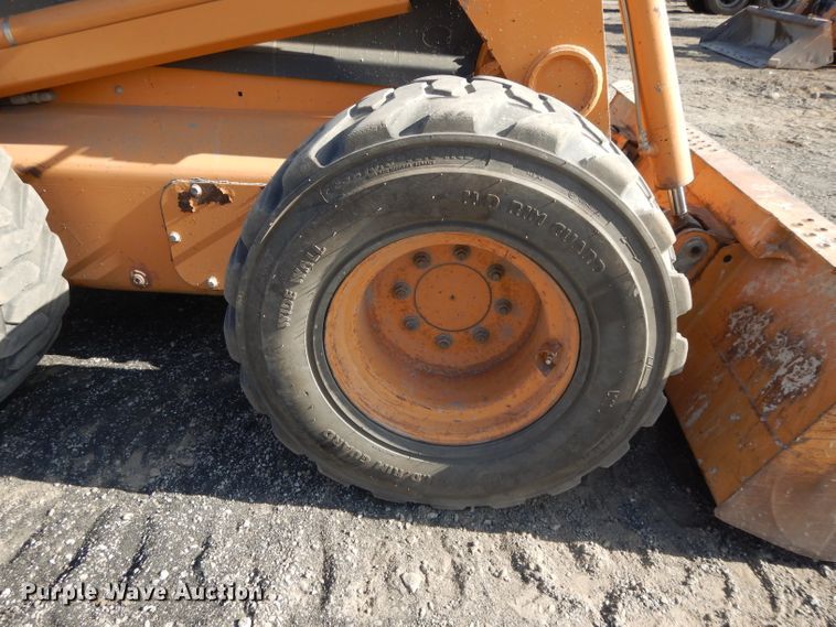 image for item DH3489 Case 465 Series 3  skid steer loader
