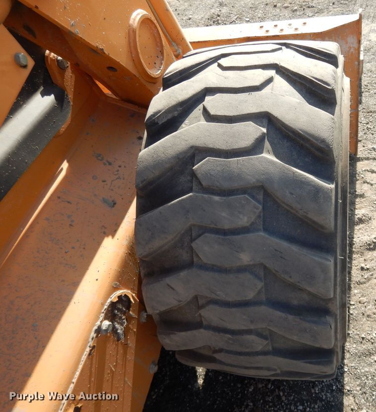 image for item DH3489 Case 465 Series 3  skid steer loader