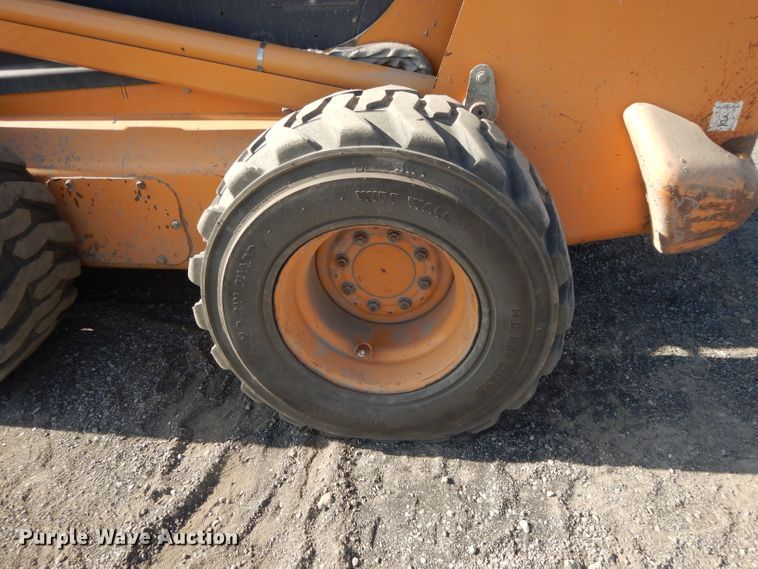image for item DH3489 Case 465 Series 3  skid steer loader
