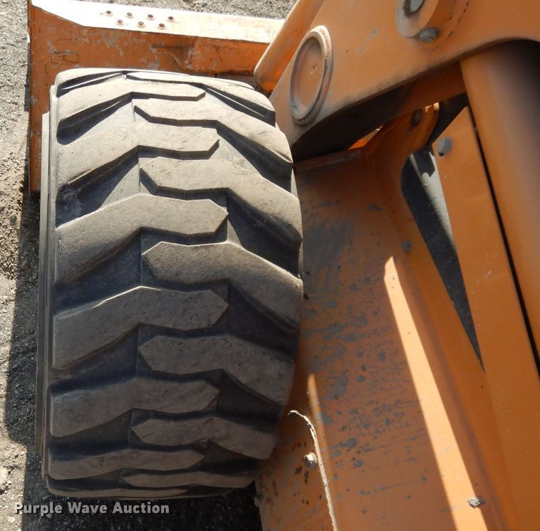 image for item DH3489 Case 465 Series 3  skid steer loader