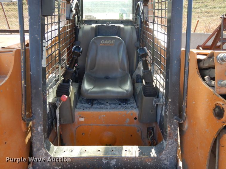 image for item DH3491 Case 465  skid steer loader
