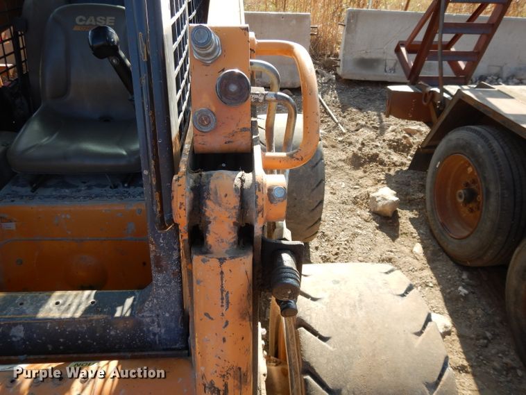 image for item DH3491 Case 465  skid steer loader