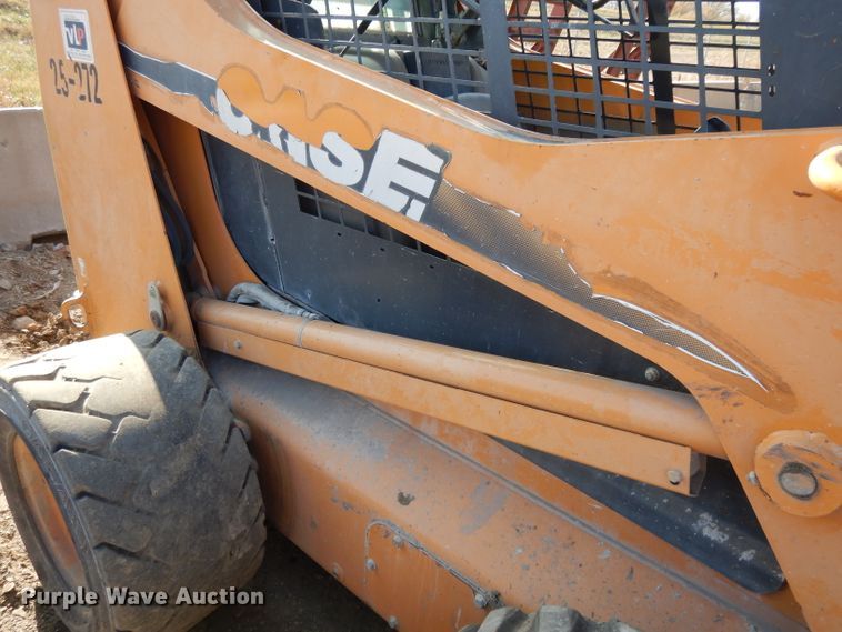 image for item DH3491 Case 465  skid steer loader