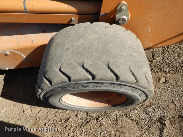 image for item DH3491 Case 465  skid steer loader
