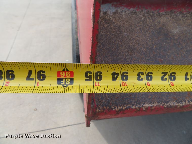 image for item DH3977 1995 International 4900  dump truck