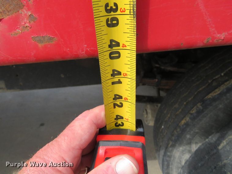 image for item DH3977 1995 International 4900  dump truck