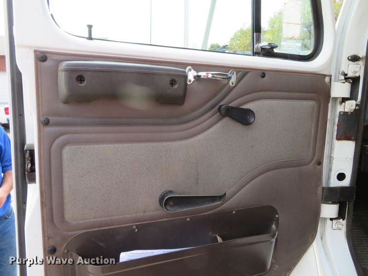 image for item DH3977 1995 International 4900  dump truck