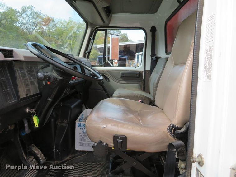 image for item DH3977 1995 International 4900  dump truck