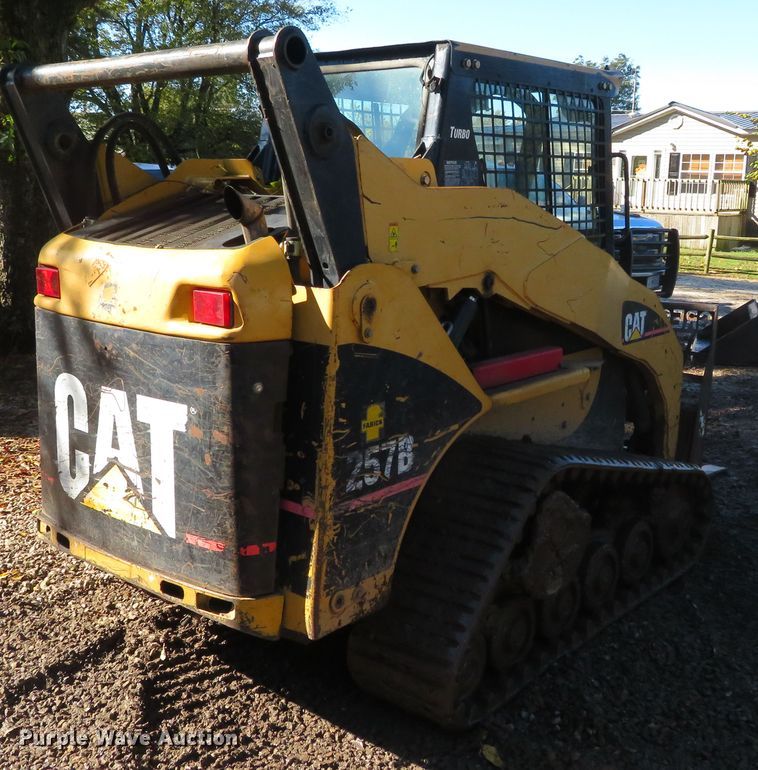image for item DH3985 2005 Caterpillar 257B  tracked skid steer loader