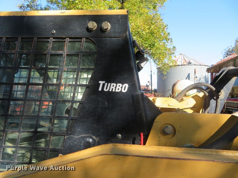 image for item DH3985 2005 Caterpillar 257B  tracked skid steer loader