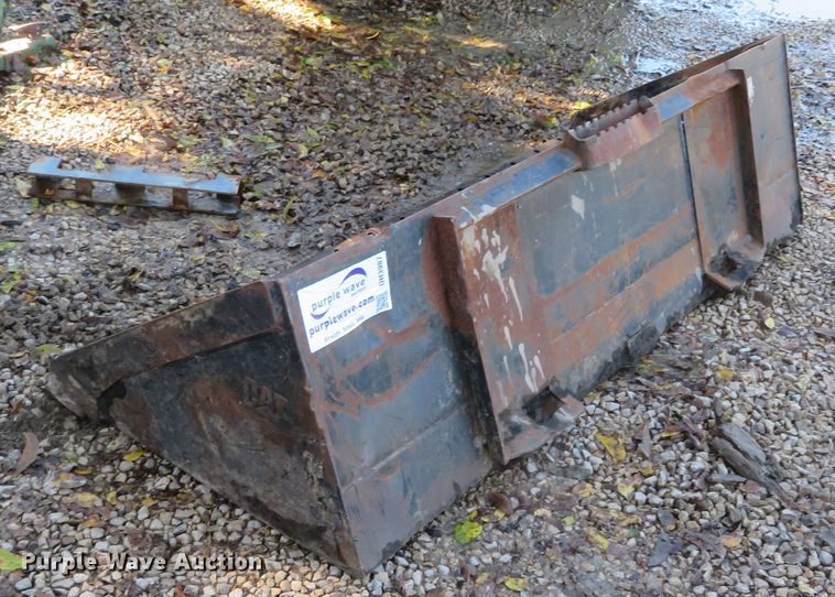 image for item DH3987 Caterpillar 73"W low profile skid steer bucket