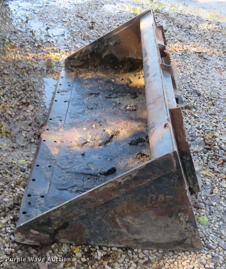 image for item DH3987 Caterpillar 73"W low profile skid steer bucket