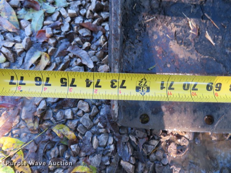 image for item DH3987 Caterpillar 73"W low profile skid steer bucket