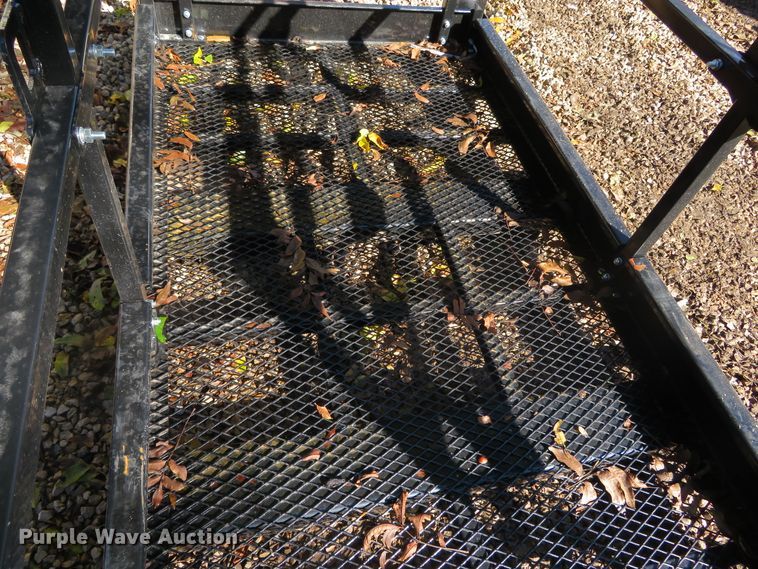 image for item DH3990 Man basket