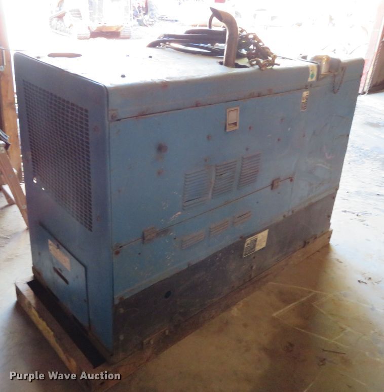 image for item DH3994 Miller Big Blue 402P welder