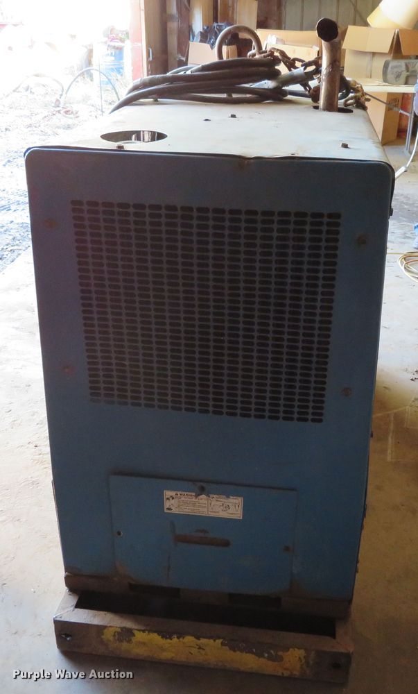 image for item DH3994 Miller Big Blue 402P welder