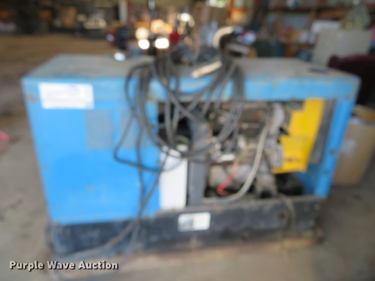 image for item DH3994 Miller Big Blue 402P welder