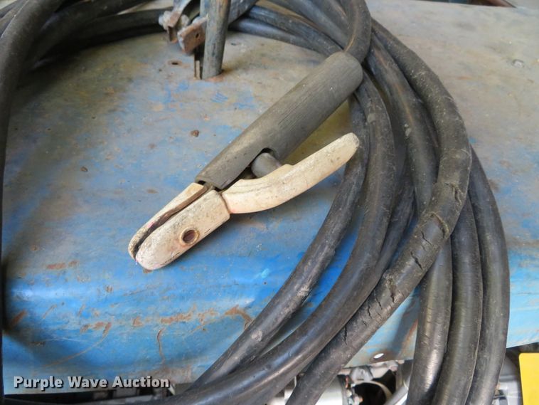 image for item DH3994 Miller Big Blue 402P welder