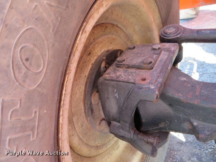 image for item DH3998 2003 SkyTrak 6042  telehandler