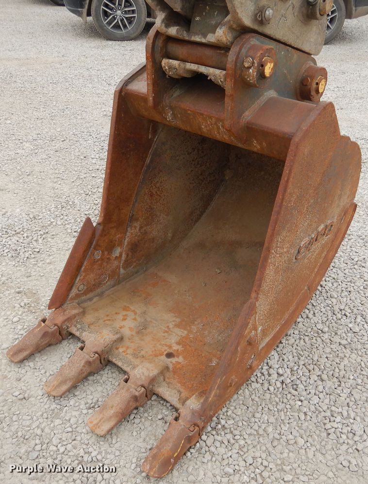 image for item DH7019 2005 Komatsu PC138USLC-2  excavator