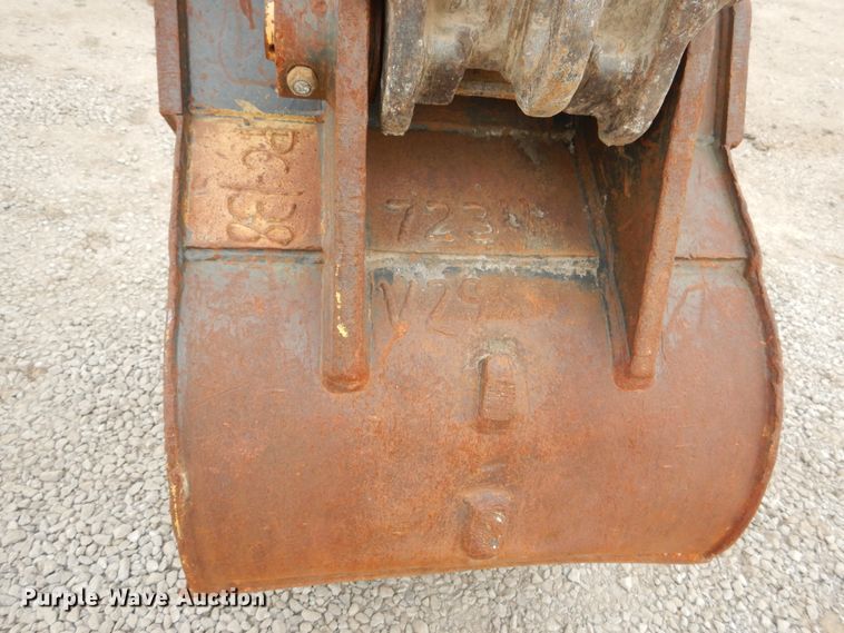 image for item DH7019 2005 Komatsu PC138USLC-2  excavator