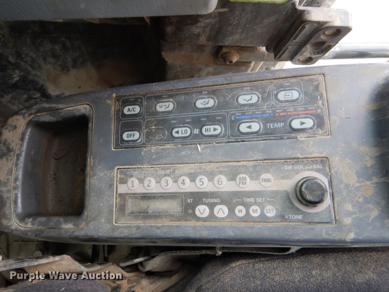 image for item DH7019 2005 Komatsu PC138USLC-2  excavator