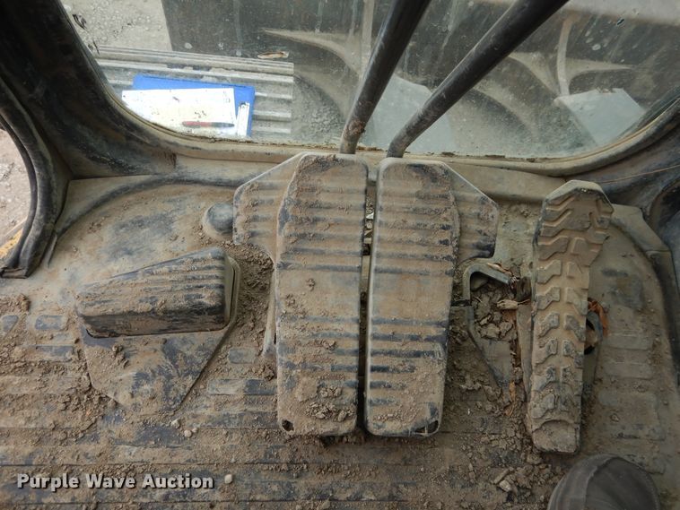 image for item DH7019 2005 Komatsu PC138USLC-2  excavator