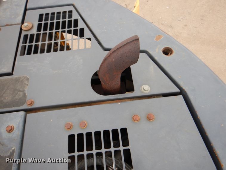 image for item DH7019 2005 Komatsu PC138USLC-2  excavator