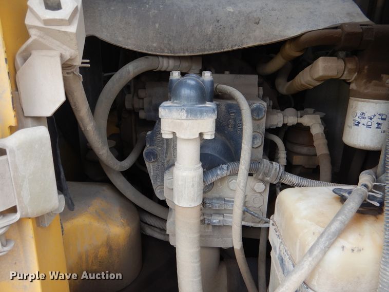 image for item DH7019 2005 Komatsu PC138USLC-2  excavator