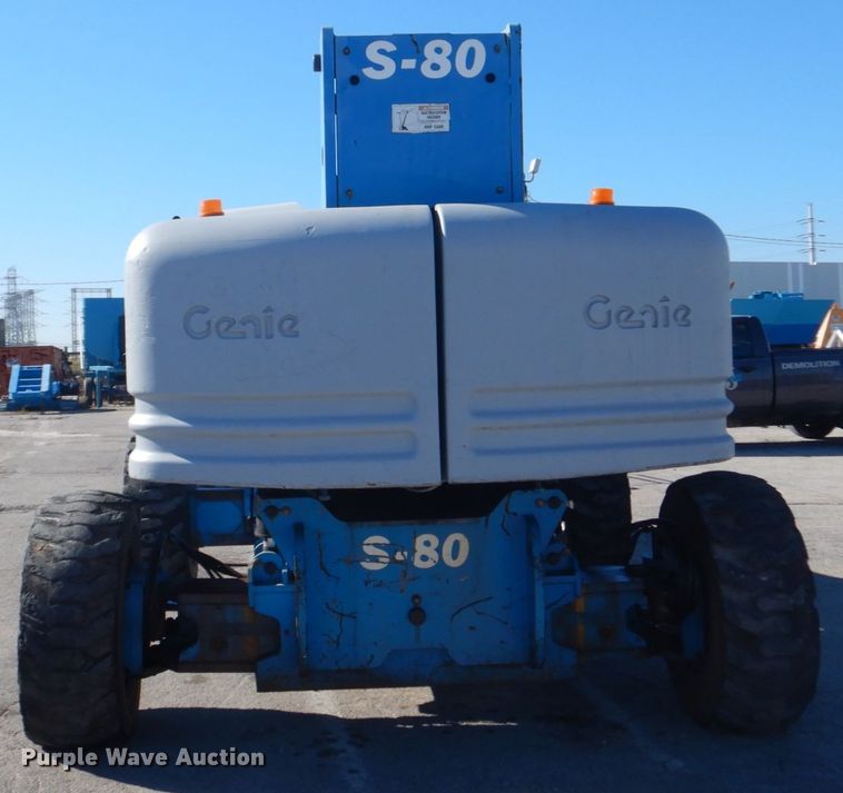 image for item DI1011 2004 Genie S80  boom lift