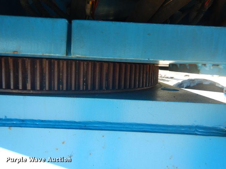 image for item DI1011 2004 Genie S80  boom lift