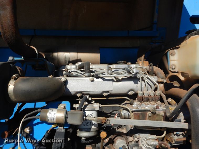 image for item DI1011 2004 Genie S80  boom lift