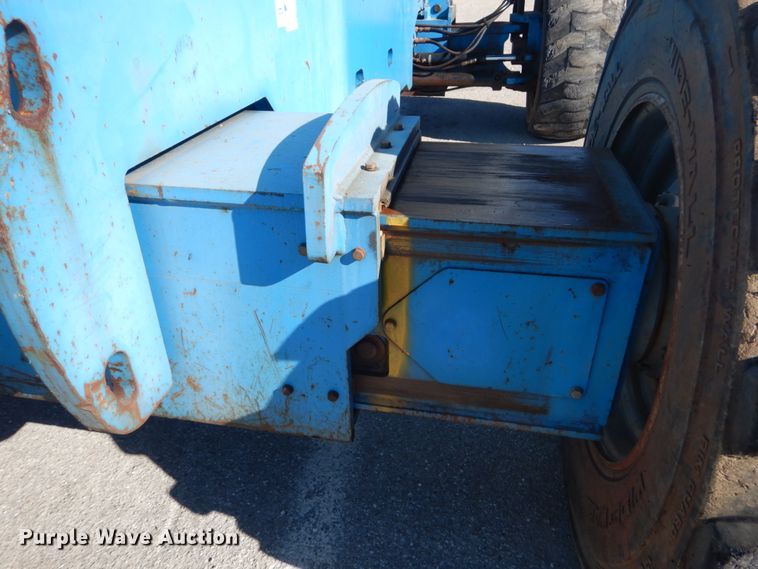 image for item DI1011 2004 Genie S80  boom lift