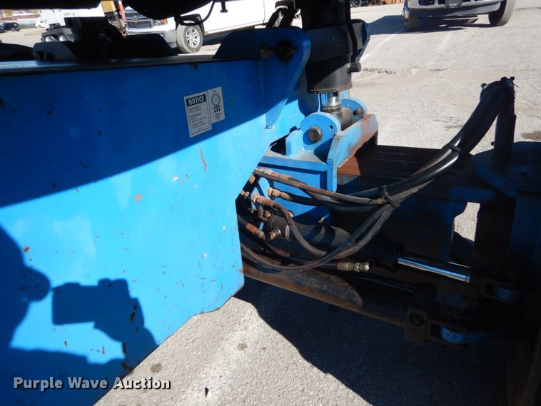 image for item DI1011 2004 Genie S80  boom lift