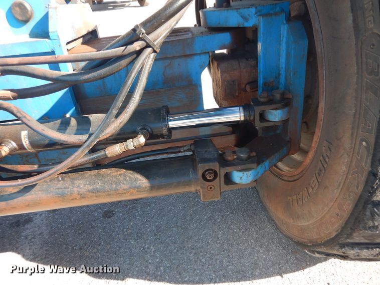 image for item DI1011 2004 Genie S80  boom lift