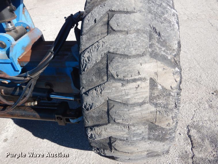 image for item DI1011 2004 Genie S80  boom lift