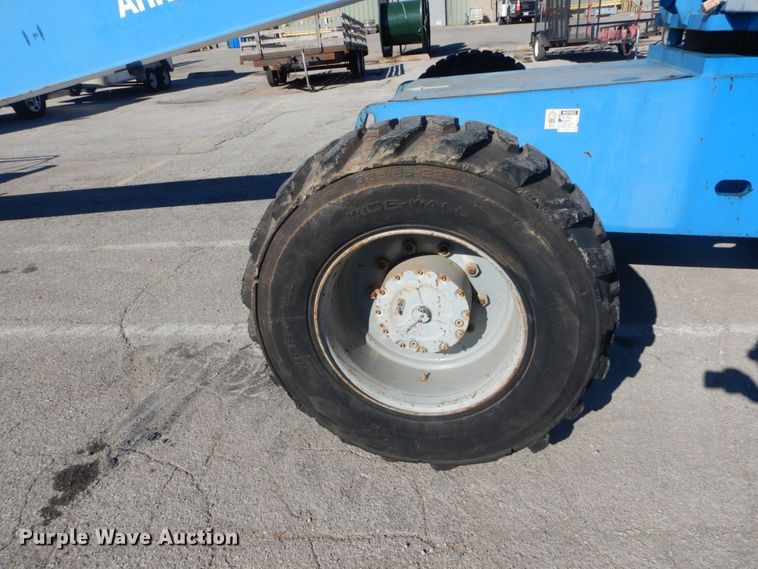 image for item DI1011 2004 Genie S80  boom lift