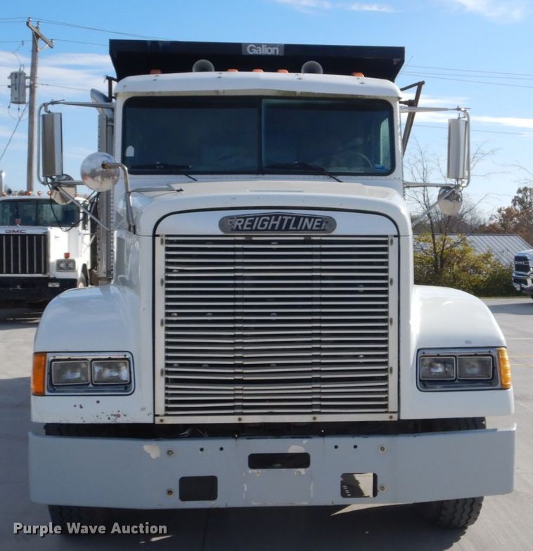 image for item DI1017 1993 Freightliner FLD  dump truck