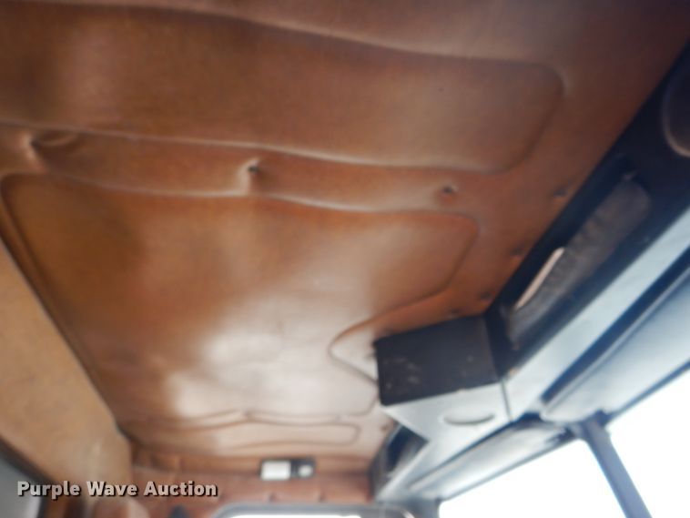 image for item DI1017 1993 Freightliner FLD  dump truck