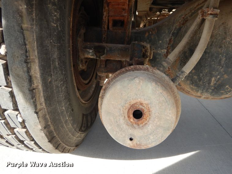 image for item DI1017 1993 Freightliner FLD  dump truck