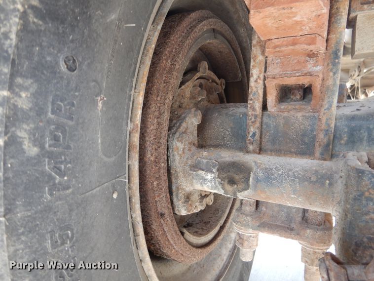 image for item DI1017 1993 Freightliner FLD  dump truck