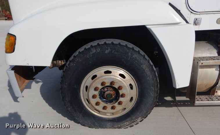 image for item DI1017 1993 Freightliner FLD  dump truck