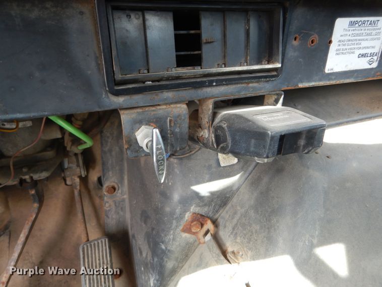 image for item DI1023 1993 International 4900  digger derrick truck