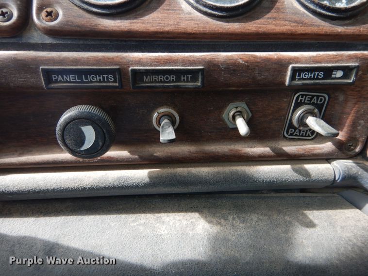 image for item DI1024 1987 Freightliner FLC  dump truck