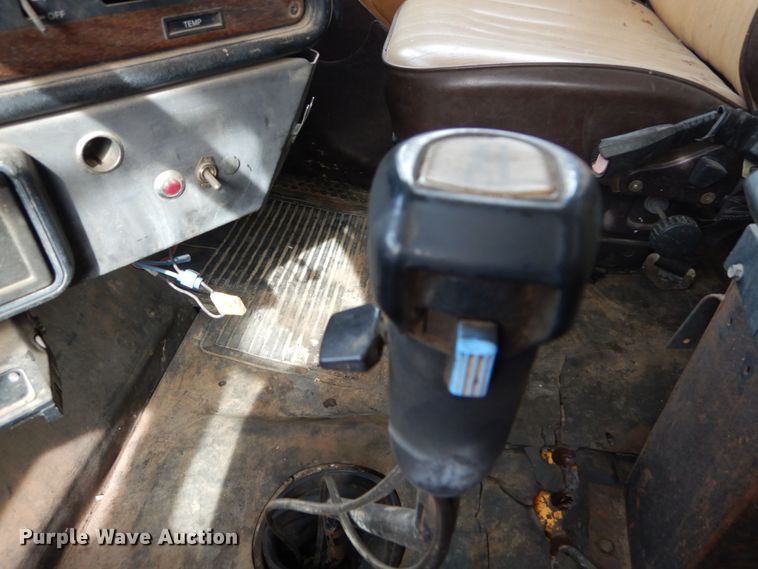 image for item DI1024 1987 Freightliner FLC  dump truck